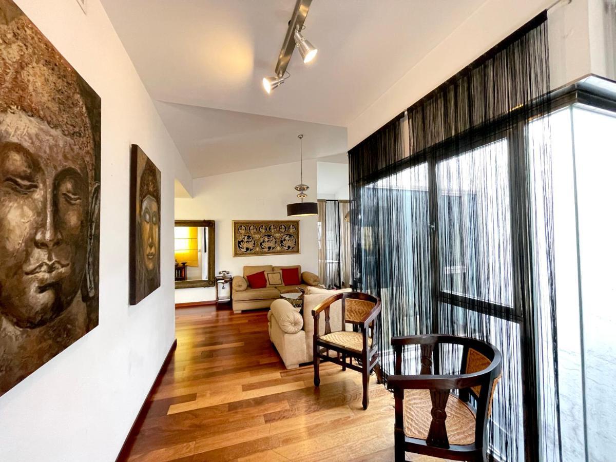 Atico En Plaza De La Constitucion 3 Bedrooms マラガ エクステリア 写真