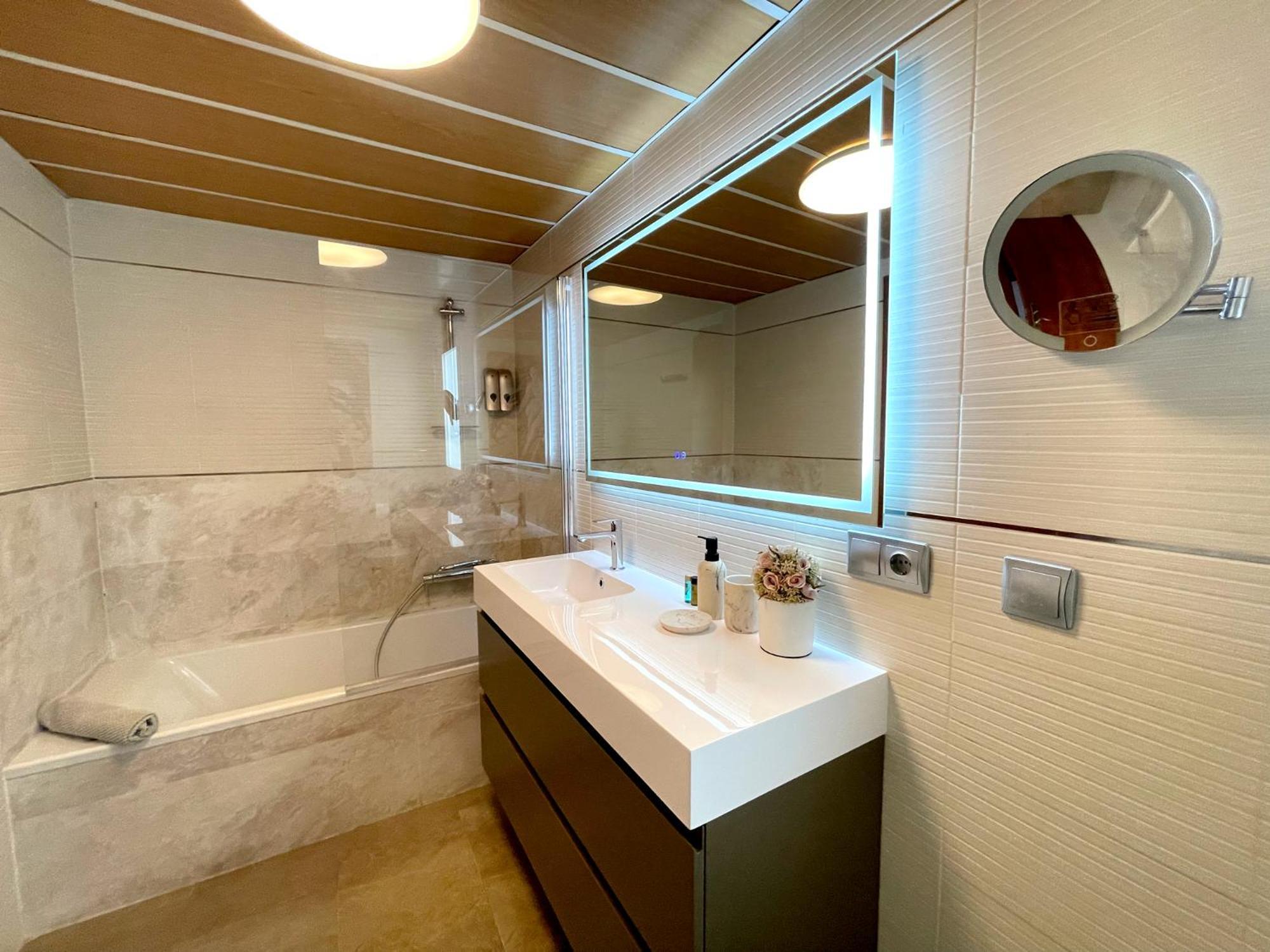 Atico En Plaza De La Constitucion 3 Bedrooms マラガ エクステリア 写真